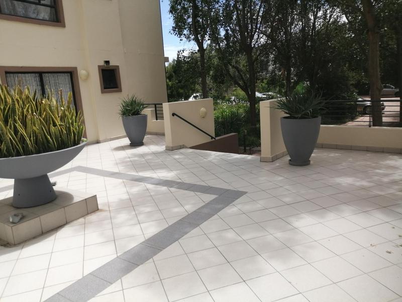 2 Bedroom Property for Sale in Somerset West Western Cape